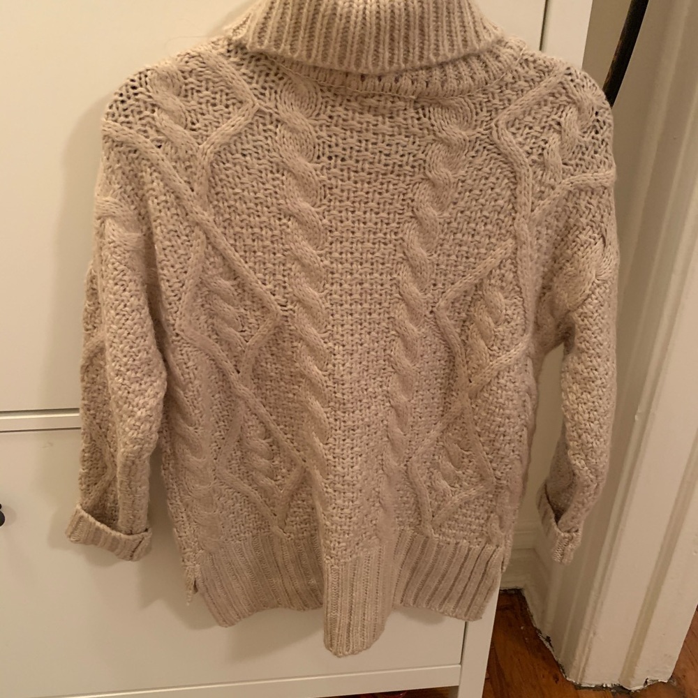 Forever 21 turtle neck sweater
